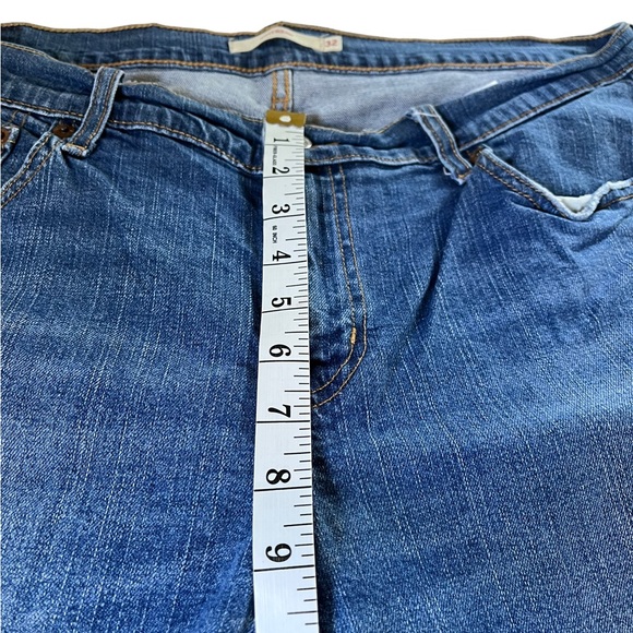 👖LEVI’S Mid Rise Boyfriend Distressed Jeans WOMEN’S Tag Size 32 Measured 30x27 - Picture 9 of 9